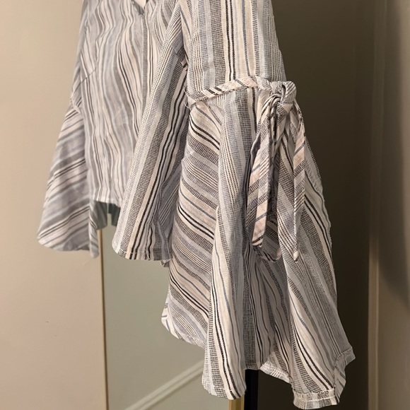 LF Seek the Label V Neck 3/4 Bell Sleeve Striped Crop Top Blouse NWT - Picture 7 of 13